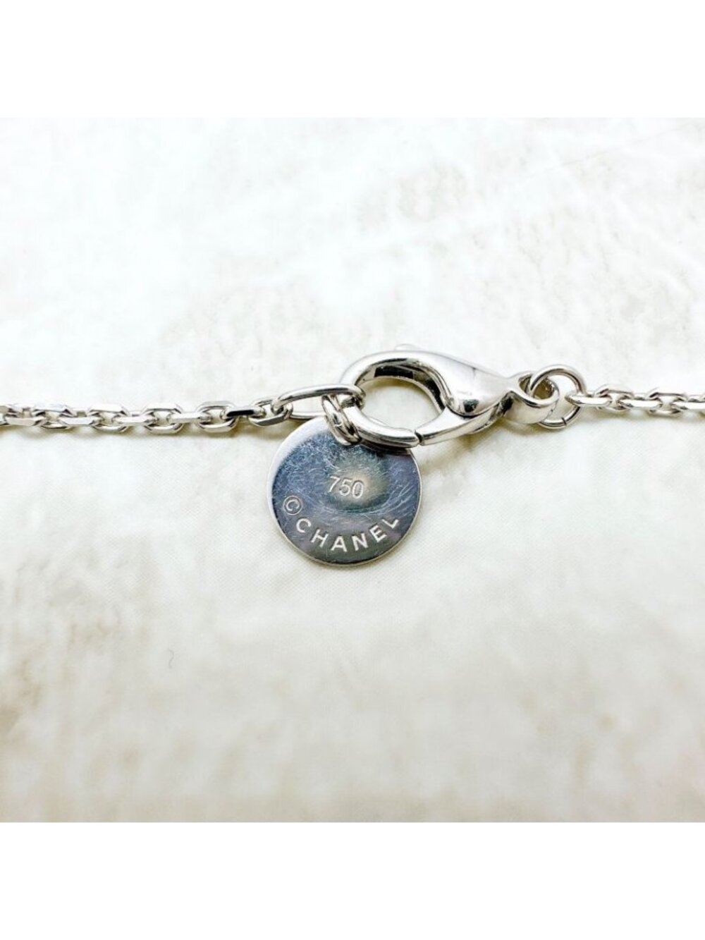 Chanel Ultra White Gold Black Ceramic Necklace .5 cm - Picture 6 of 6